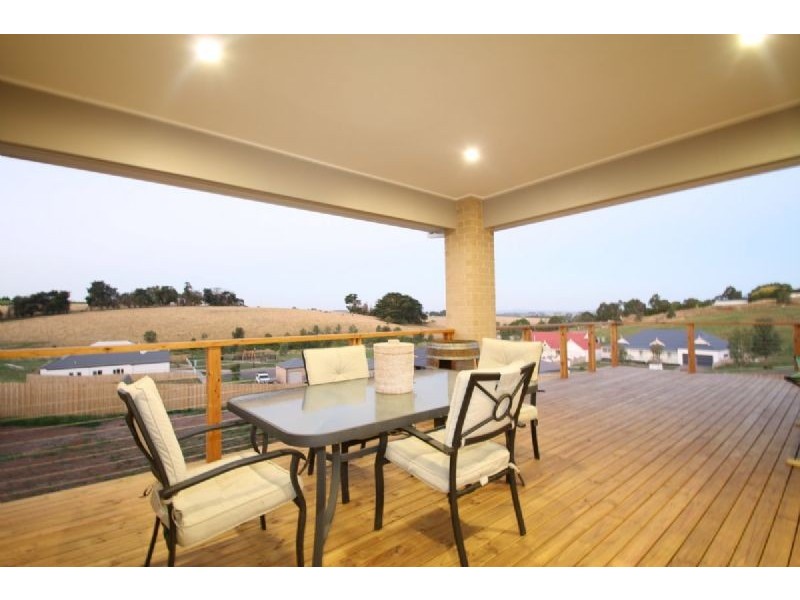 6 Eccles Way, Leongatha VIC 3953