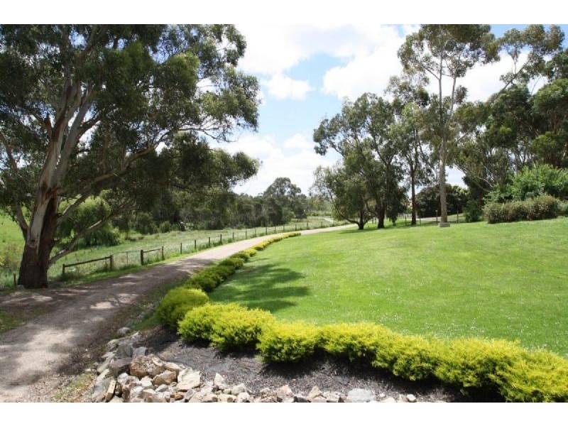18 Gralynne Court, Leongatha VIC 3953