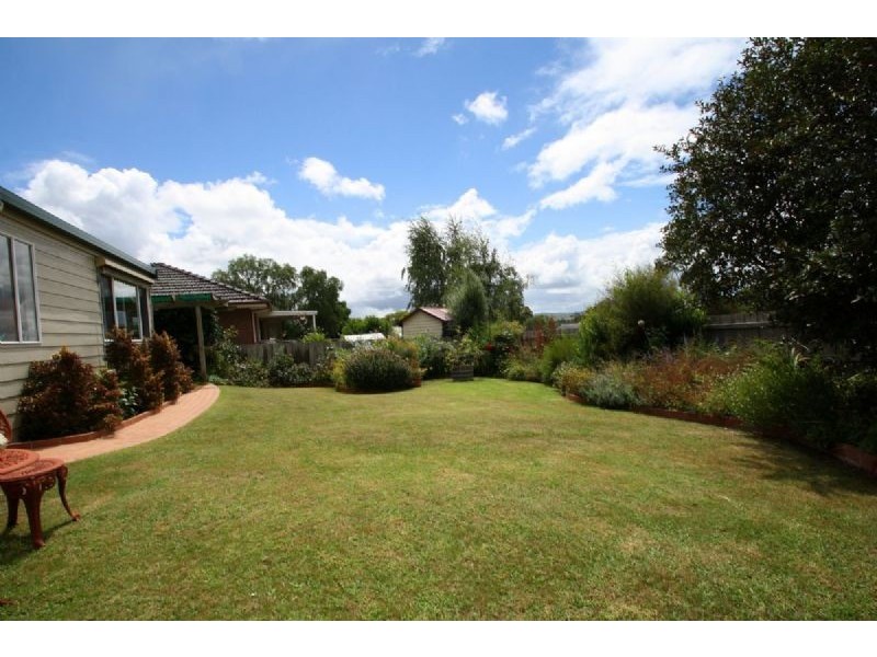 2 Somerset Court, Leongatha VIC 3953