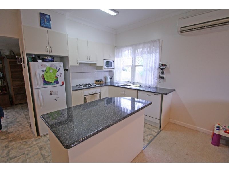 9 Lee Parade, Leongatha VIC 3953