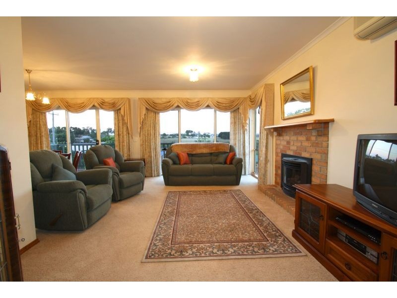 26 Chamberlain drive, Leongatha VIC 3953