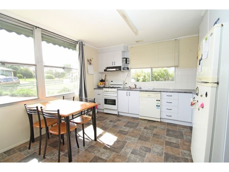 15 Byrne Street, Leongatha VIC 3953