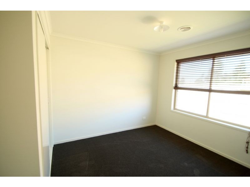 7 Floraston Drive, Leongatha VIC 3953