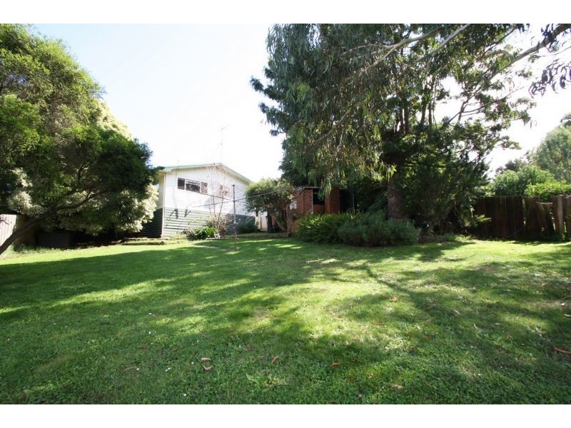 33 Bent Street, Leongatha VIC 3953