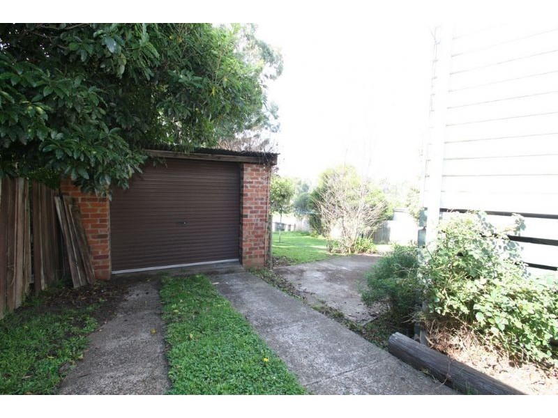 33 Bent Street, Leongatha VIC 3953