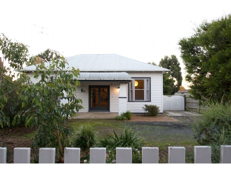 23 Ogilvy Street, Leongatha VIC 3953