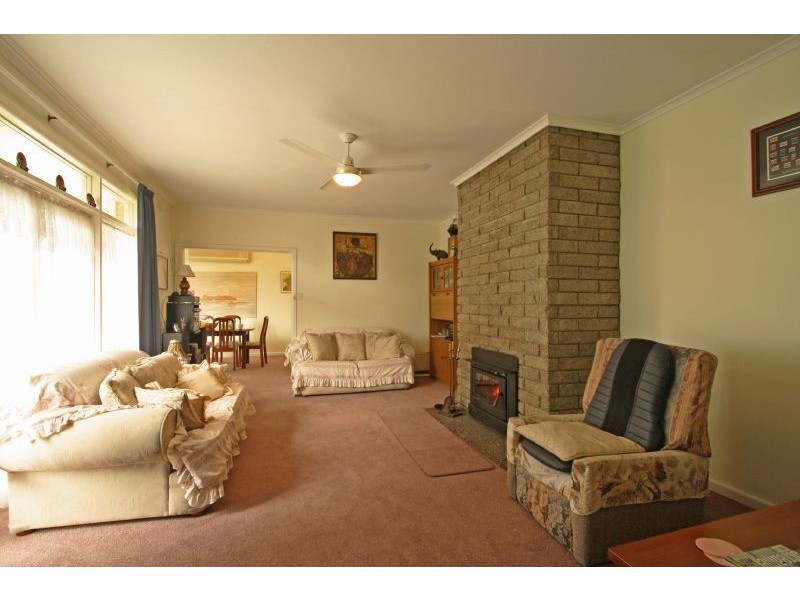 36 Bent Street, Leongatha VIC 3953