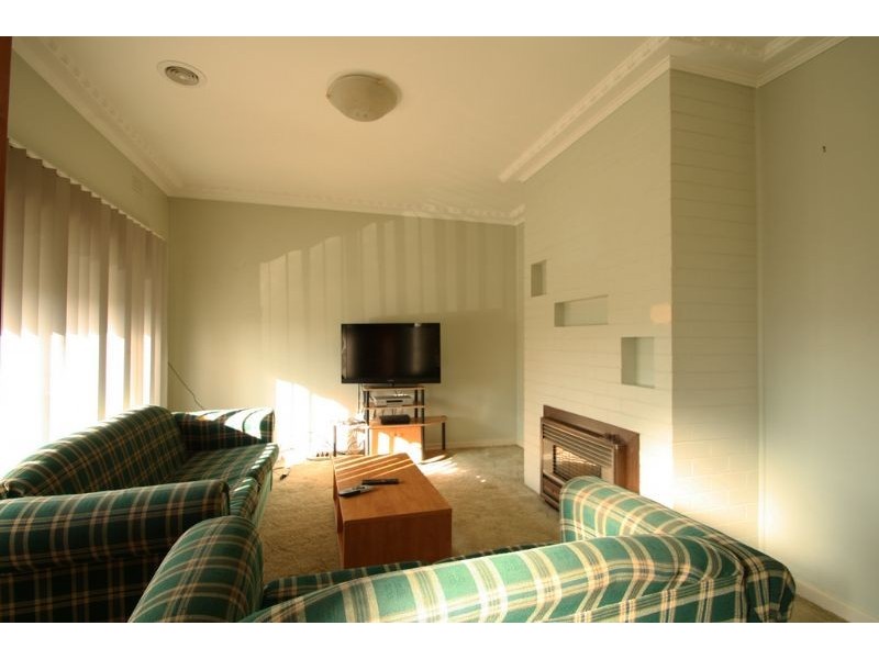 36 Parr Street, Leongatha VIC 3953