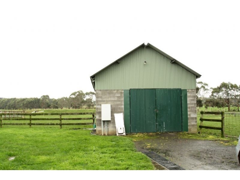 85 Cross Road, Leongatha South VIC 3953