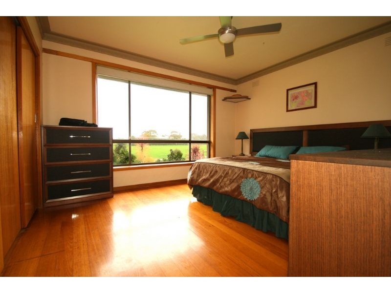 85 Cross Road, Leongatha South VIC 3953