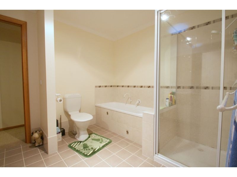 5 Eden Crescent, Leongatha VIC 3953