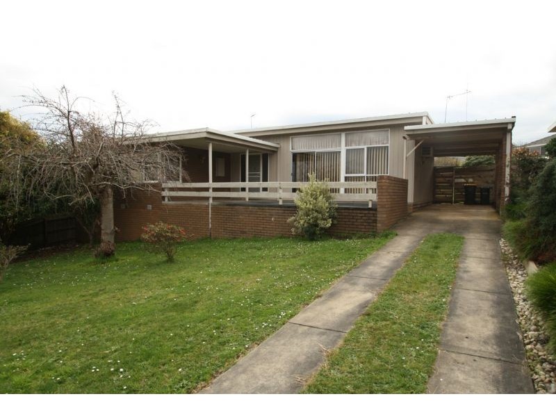 18 Allison Street, Leongatha VIC 3953