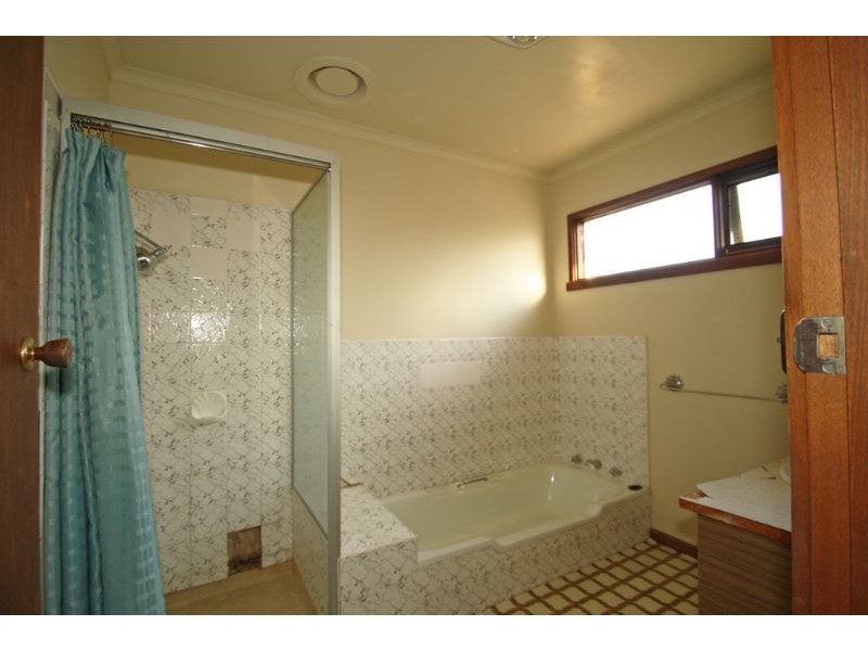 18 Allison Street, Leongatha VIC 3953