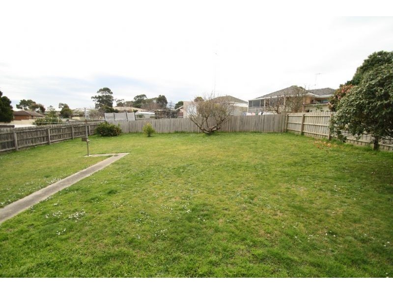 18 Allison Street, Leongatha VIC 3953