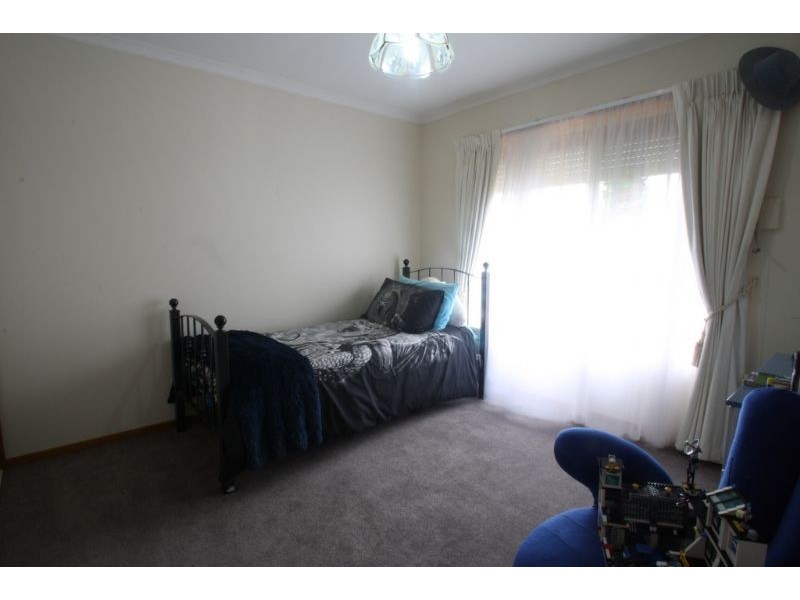 11 Griffin Road, Leongatha VIC 3953