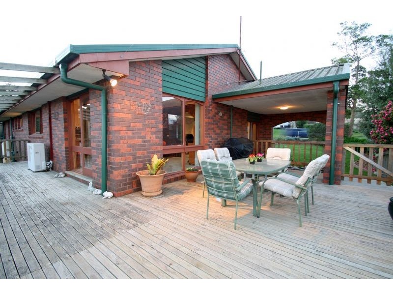 21-23 Blair Crescent, Leongatha VIC 3953