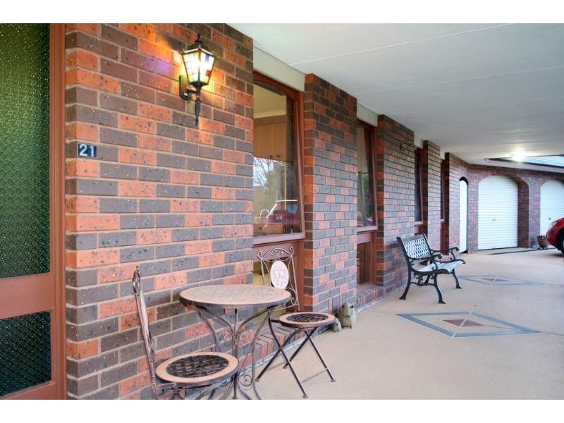 21-23 Blair Crescent, Leongatha VIC 3953