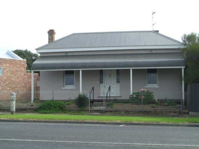 10 Roughead Street, Leongatha VIC 3953