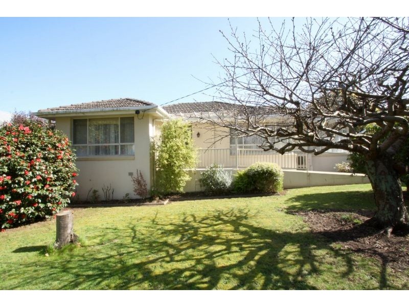 90 McCartin Street, Leongatha VIC 3953