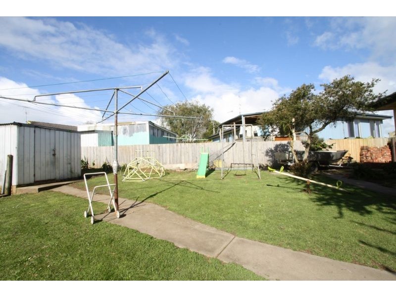 24 Byrne Street, Leongatha VIC 3953