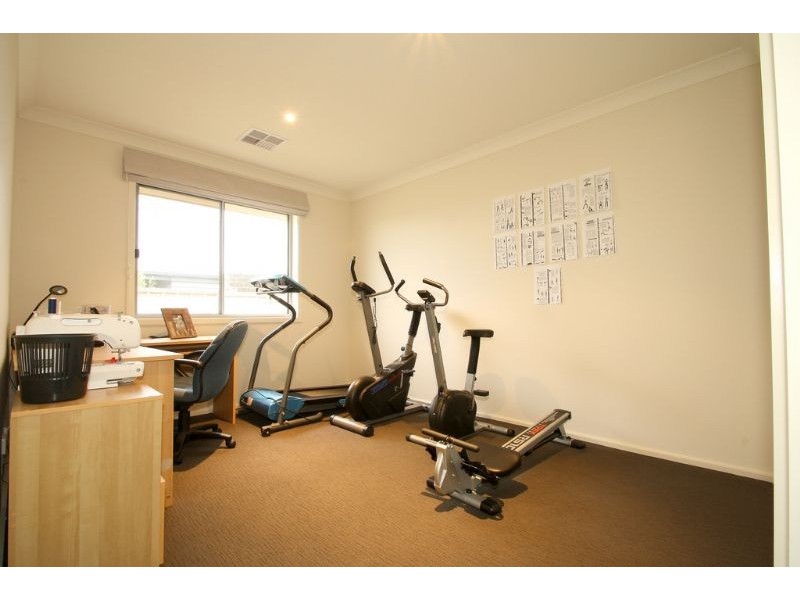 16 Gibson Street, Leongatha VIC 3953