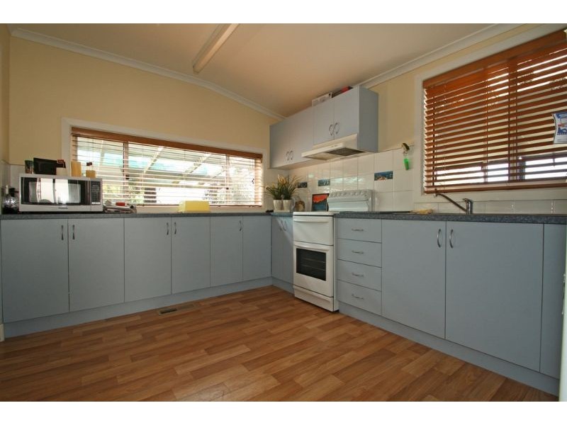 27 Roughead Street, Leongatha VIC 3953