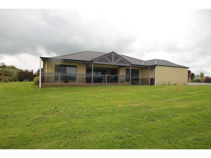 12 Brisbane Street, Poowong VIC 3988