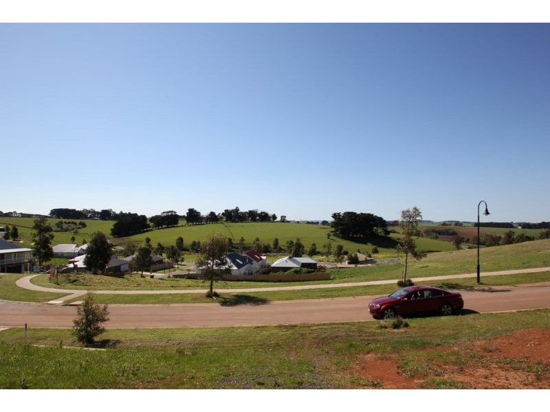 4 Royal Place, Leongatha VIC 3953