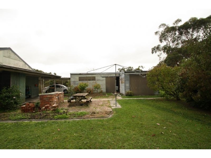 60 Meeniyan Mirboo North Road (Farmers Road), Meeniyan VIC 3956