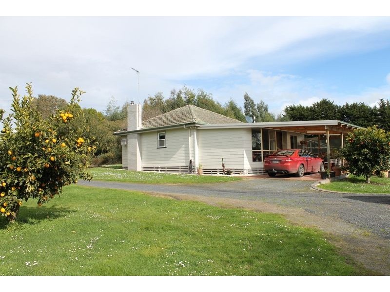 8985 South Gippsland Highway, Kardella VIC 3951