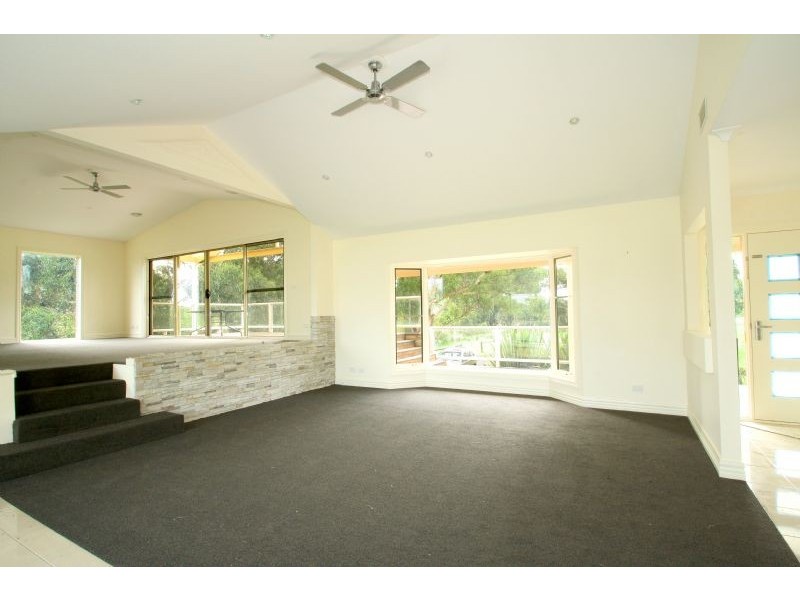 18 Gralynne Court, Leongatha VIC 3953