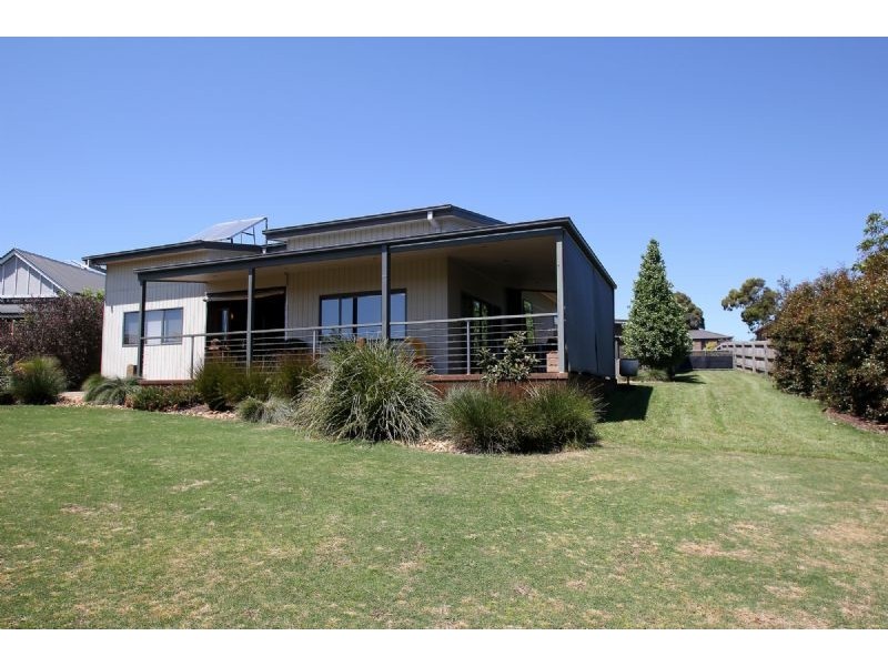 58 Chamberlain Drive, Leongatha VIC 3953