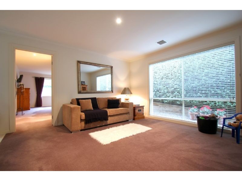 11 Park Drive, Leongatha VIC 3953