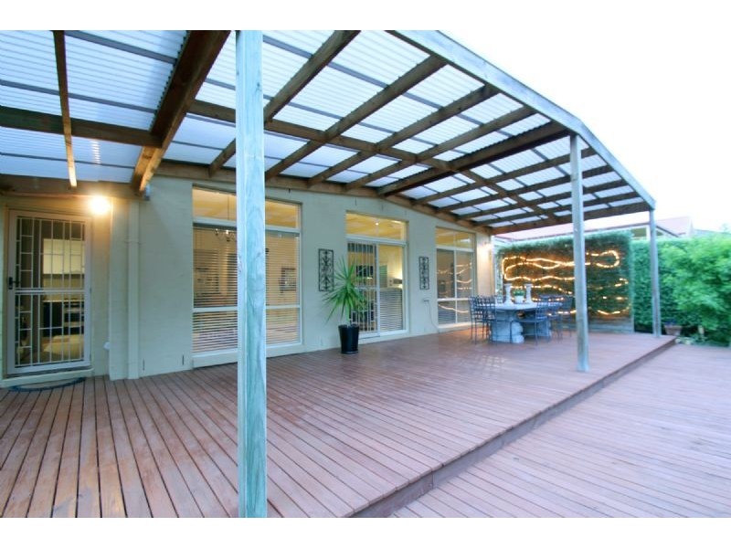 11 Park Drive, Leongatha VIC 3953