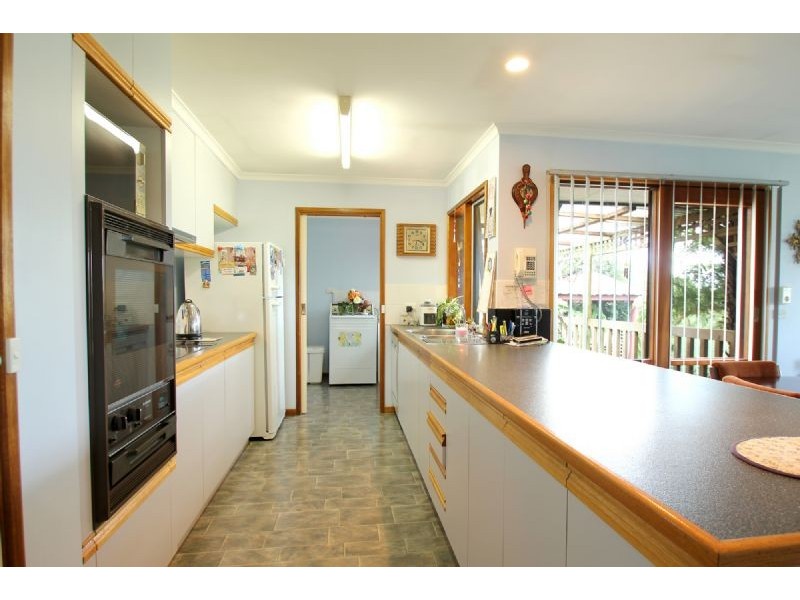 18 Griffin Road, Leongatha VIC 3953