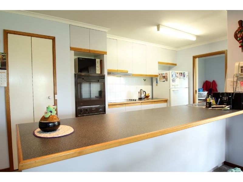 18 Griffin Road, Leongatha VIC 3953