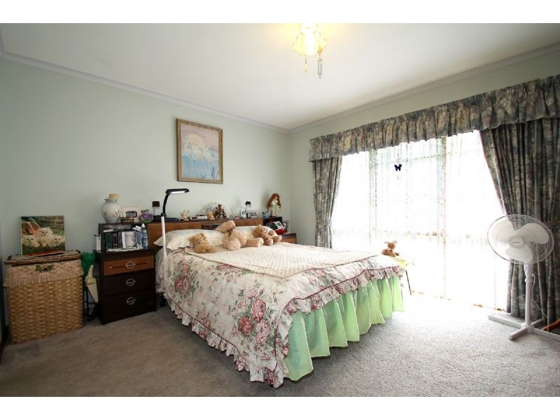 18 Griffin Road, Leongatha VIC 3953