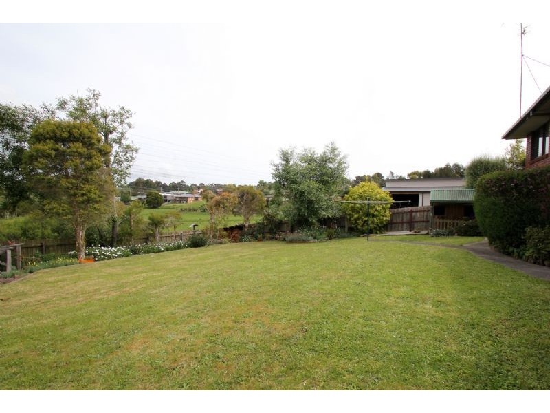 18 Griffin Road, Leongatha VIC 3953