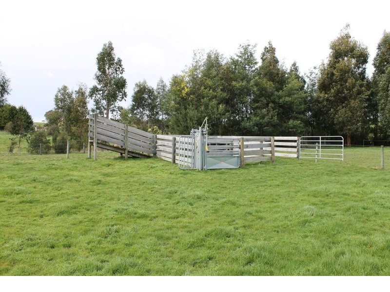 8985 South Gippsland Highway, Kardella VIC 3951