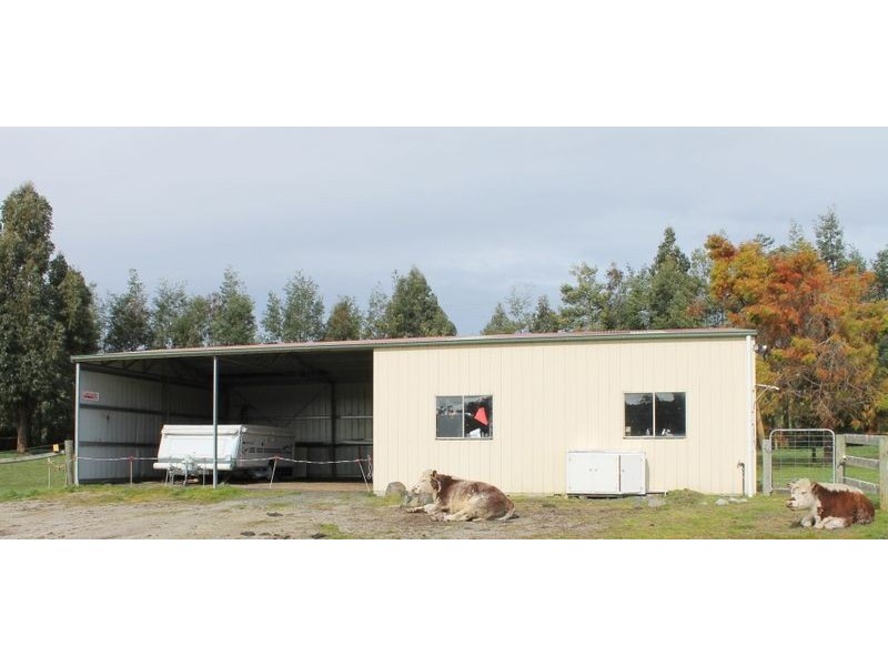 8985 South Gippsland Highway, Kardella VIC 3951