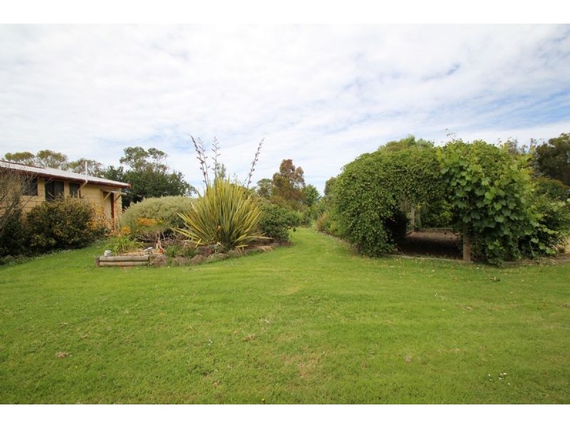 240 Egans Road, Koonwarra VIC 3954