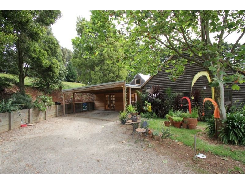 705 Canavans Road, Leongatha North VIC 3953