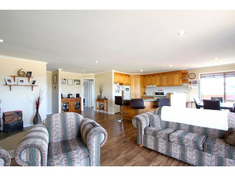 10 Warralong Court, Leongatha VIC 3953