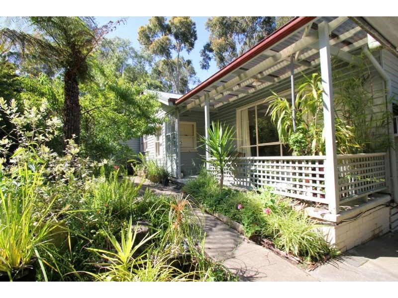 10 Bacon Avenue, Koonwarra VIC 3954