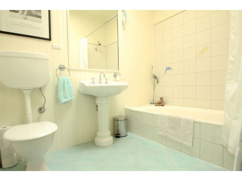 10 Bacon Avenue, Koonwarra VIC 3954