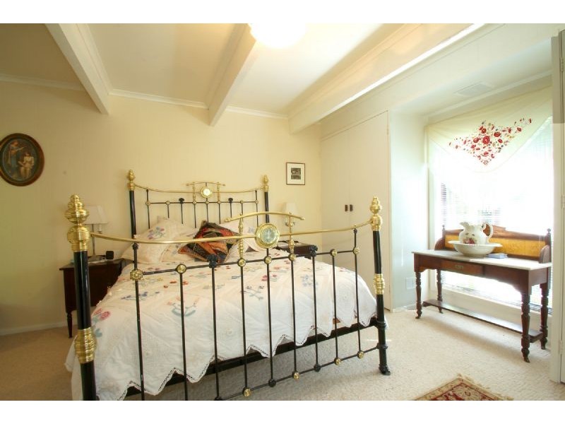 10 Bacon Avenue, Koonwarra VIC 3954