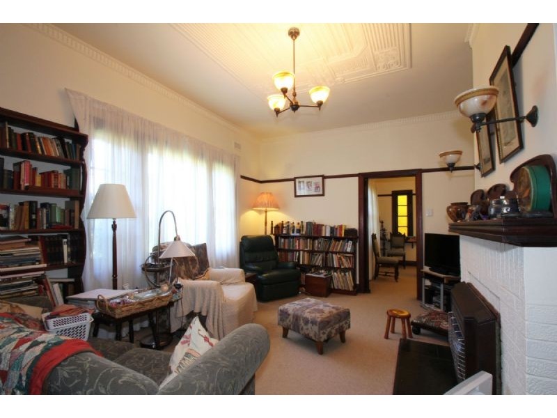 5 Ogilvy Street, Leongatha VIC 3953