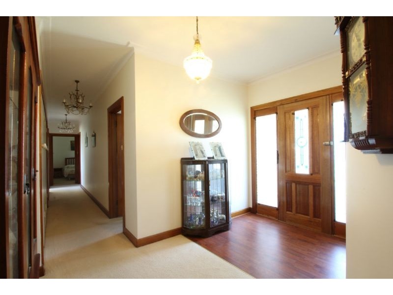 1 Somerset Court, Leongatha VIC 3953