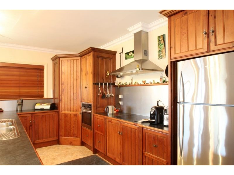 21 Norview Drive, Leongatha VIC 3953