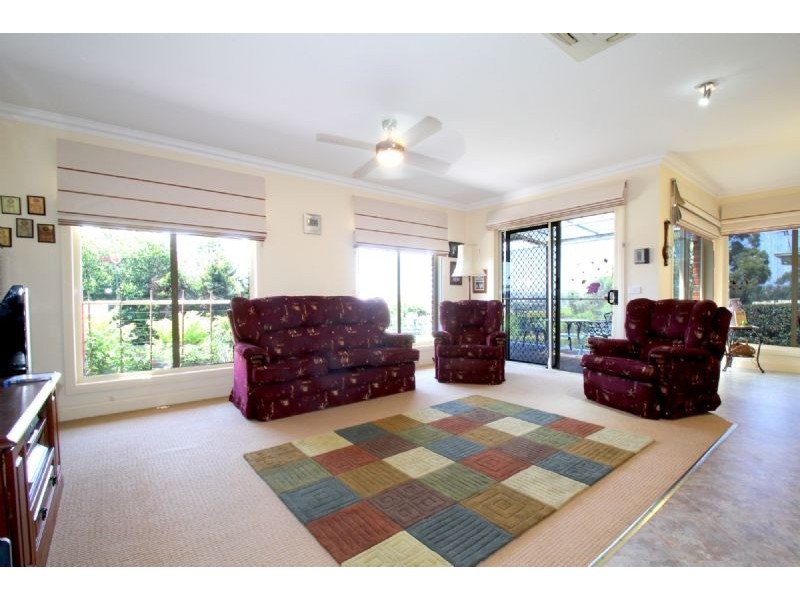 21 Norview Drive, Leongatha VIC 3953